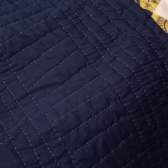 SALE  Vintage pattern Quilt Hand Quilted  Sun Moon Design 78 X 88” Full/Queen - Picture 7 of 14